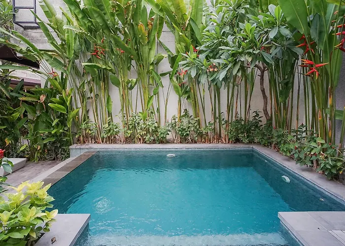 酒店 Dee Mansion Bali 2*