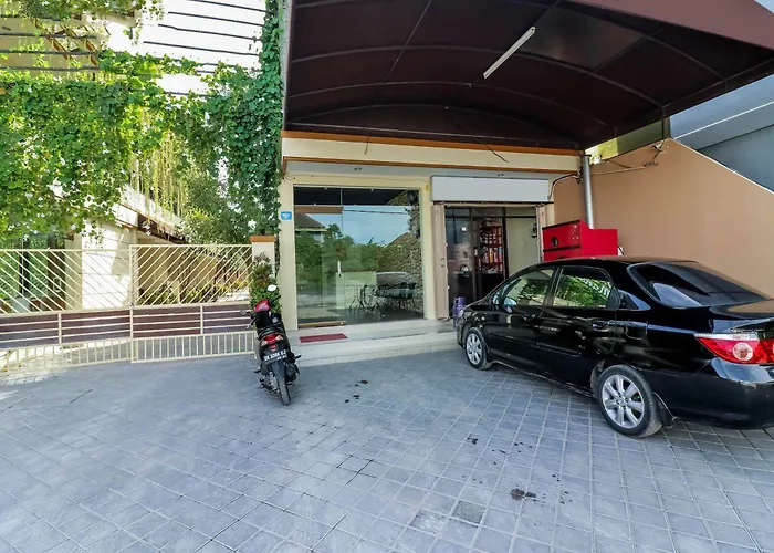 酒店 Dee Mansion Bali